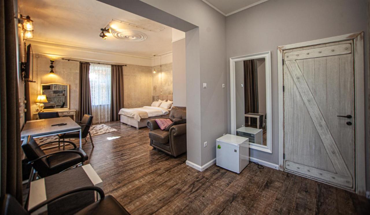 Biplan Hotel Daugavpils Kültér fotó