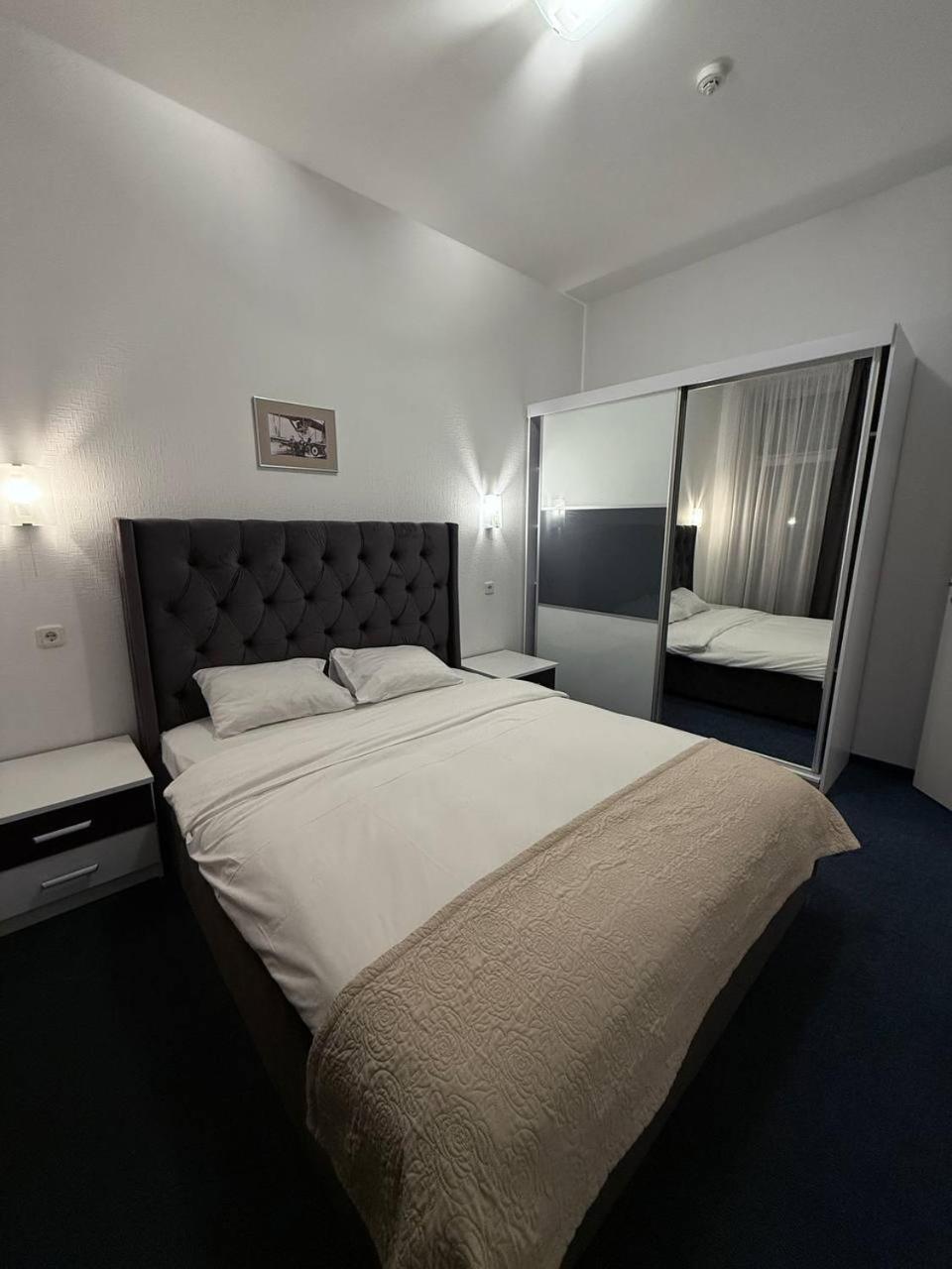 Biplan Hotel Daugavpils Kültér fotó