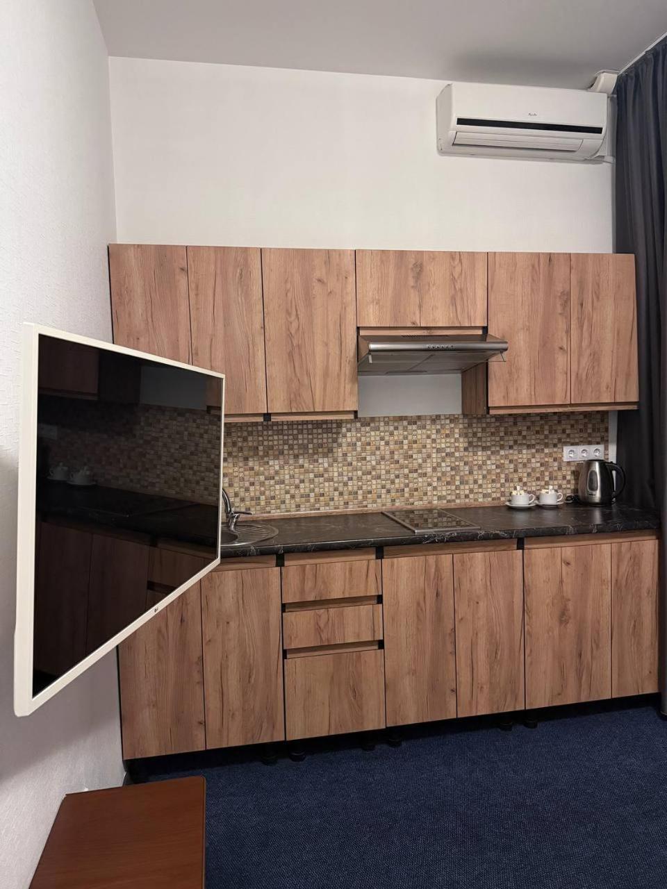 Biplan Hotel Daugavpils Kültér fotó