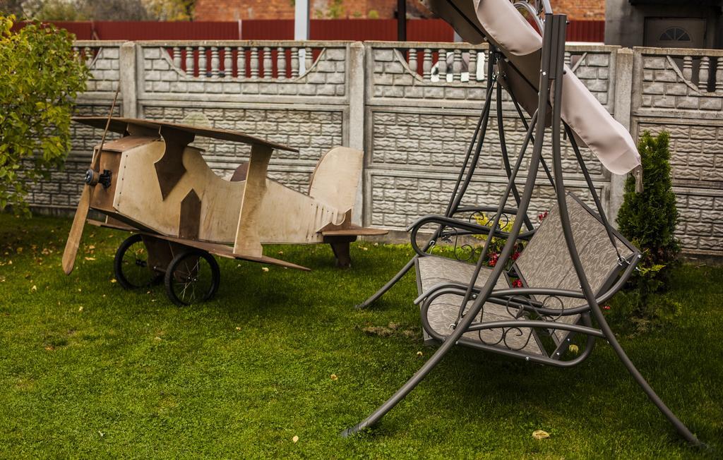 Biplan Hotel Daugavpils Kültér fotó