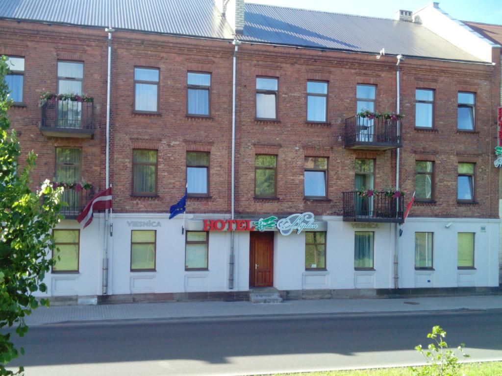 Biplan Hotel Daugavpils Kültér fotó