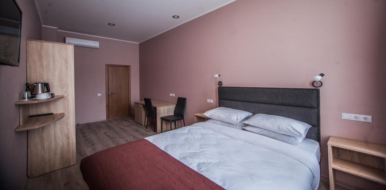 Biplan Hotel Daugavpils Kültér fotó
