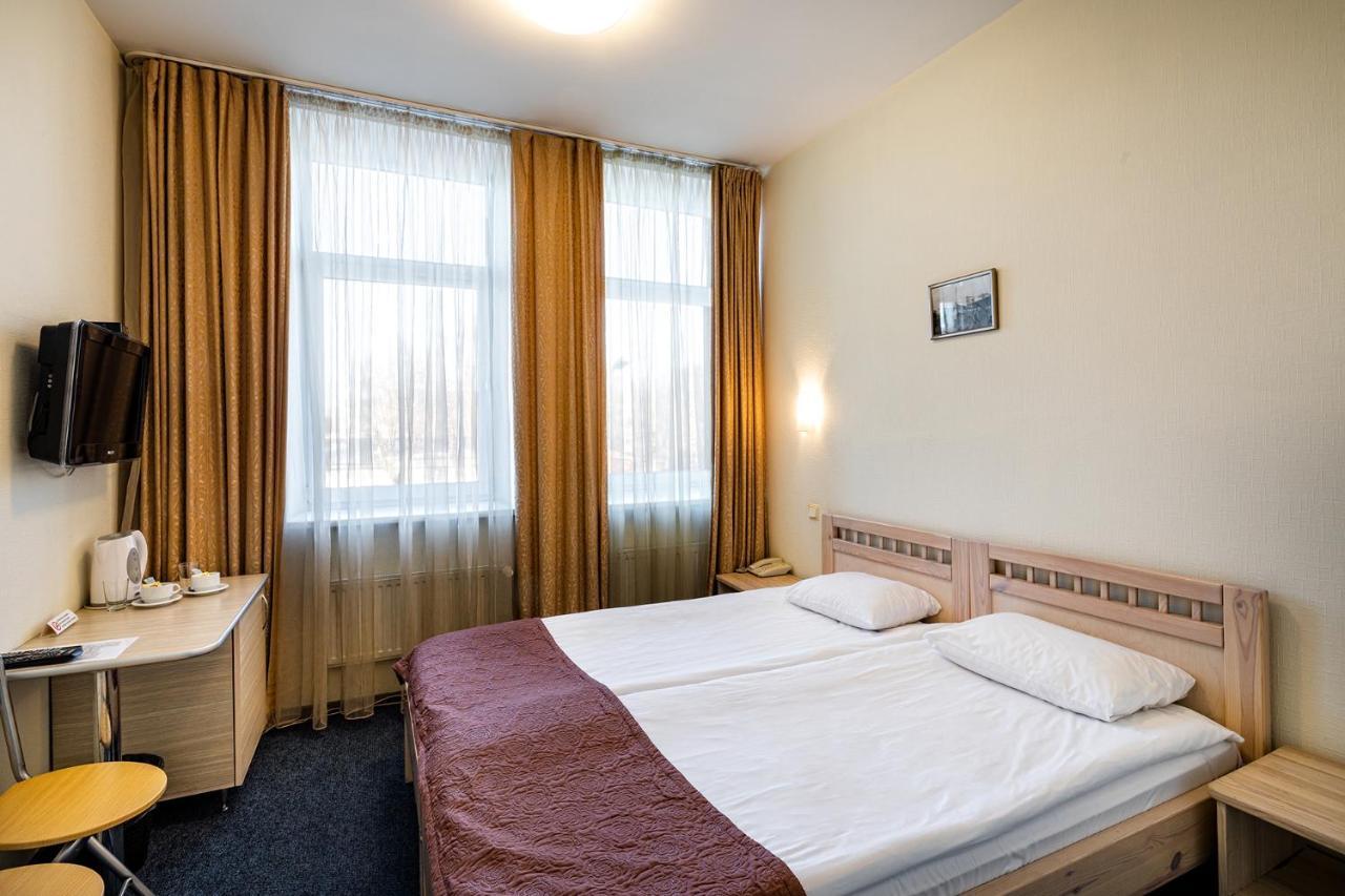 Biplan Hotel Daugavpils Kültér fotó