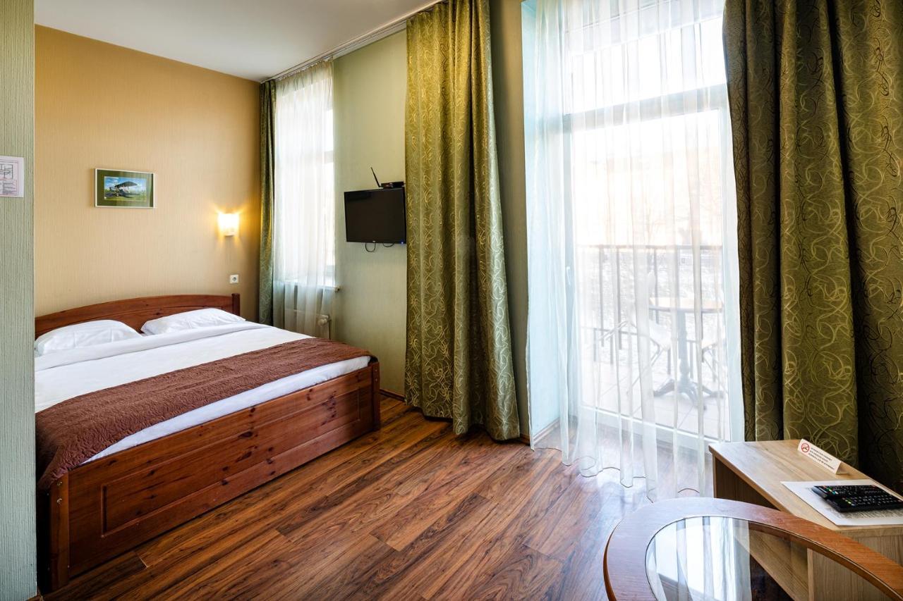 Biplan Hotel Daugavpils Kültér fotó