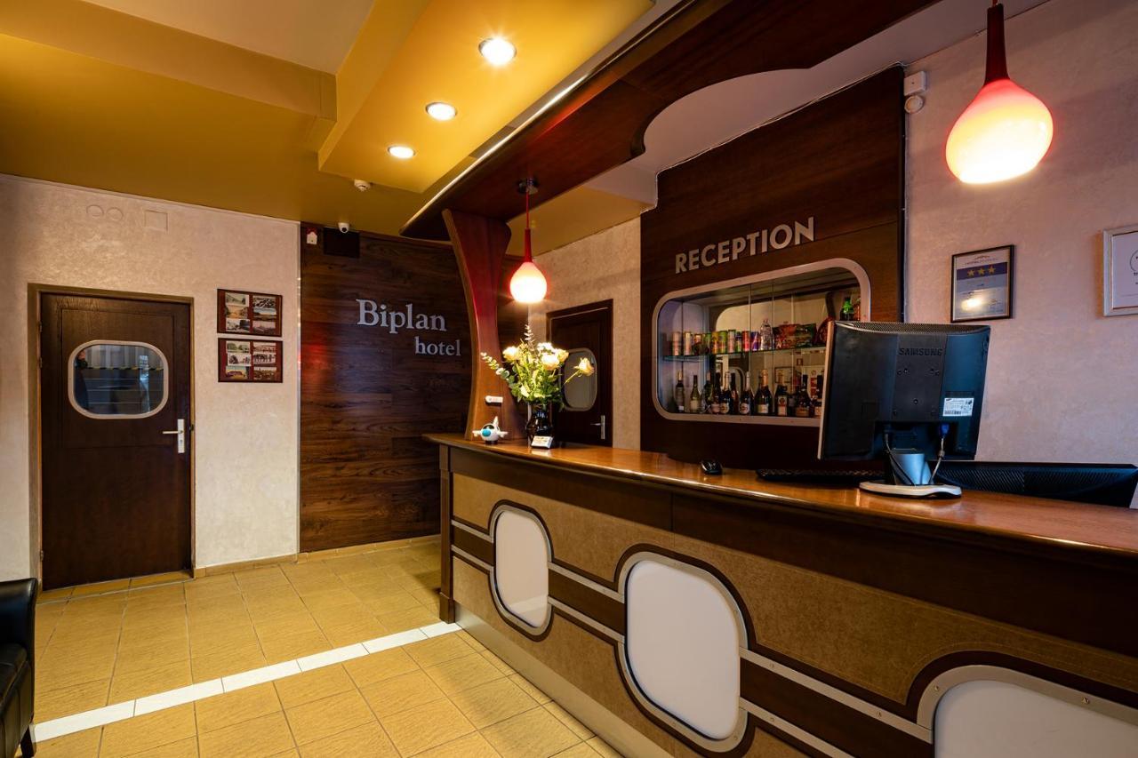 Biplan Hotel Daugavpils Kültér fotó
