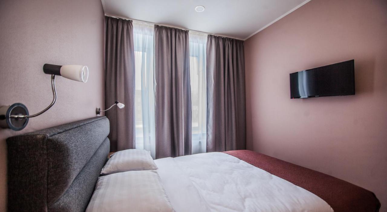 Biplan Hotel Daugavpils Kültér fotó